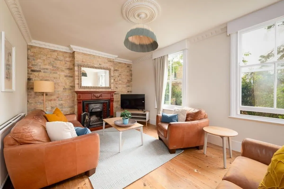Villa Peaceful Oasis 3 Beds House With Garden And Parking Cambridge 0*,  Reino Unido