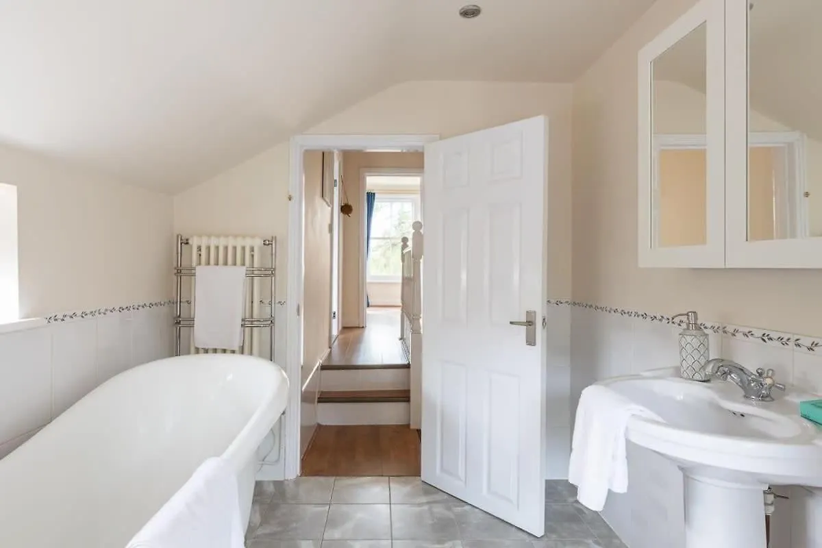 Сasa de vacaciones Villa Peaceful Oasis 3 Beds House With Garden And Parking Cambridge
