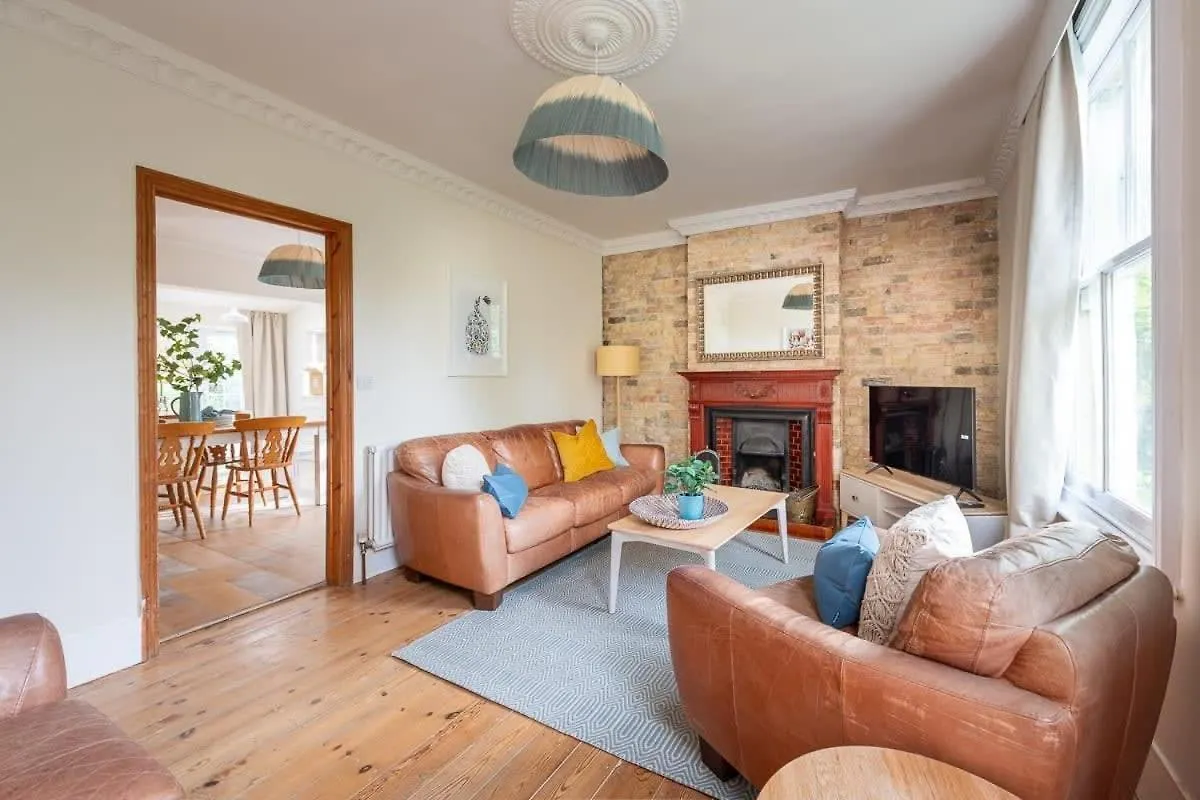 Villa Peaceful Oasis 3 Beds House With Garden And Parking Cambridge