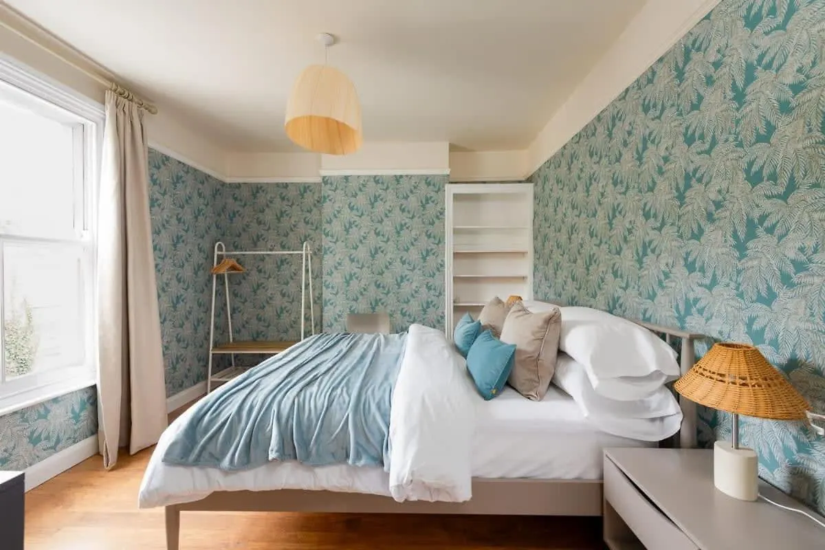 Сasa de vacaciones Villa Peaceful Oasis 3 Beds House With Garden And Parking Cambridge